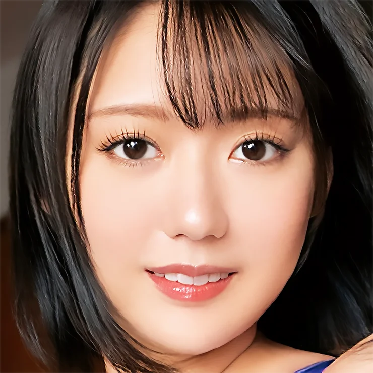 梓まりの